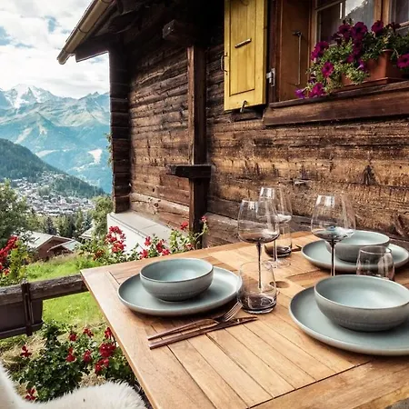 Country house Cosy With Panoramic Views In *